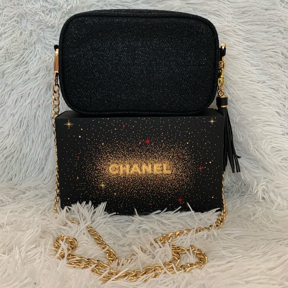 Chanel Crossbody Cosmetic Bag - Picture 5 of 14